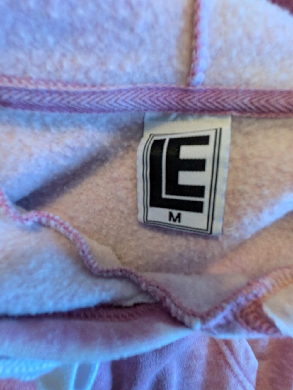 NWOT Las Vegas Women's Pink Hoodie Sweatshirt With Front Pocket Sz. M - Picture 6 of 7